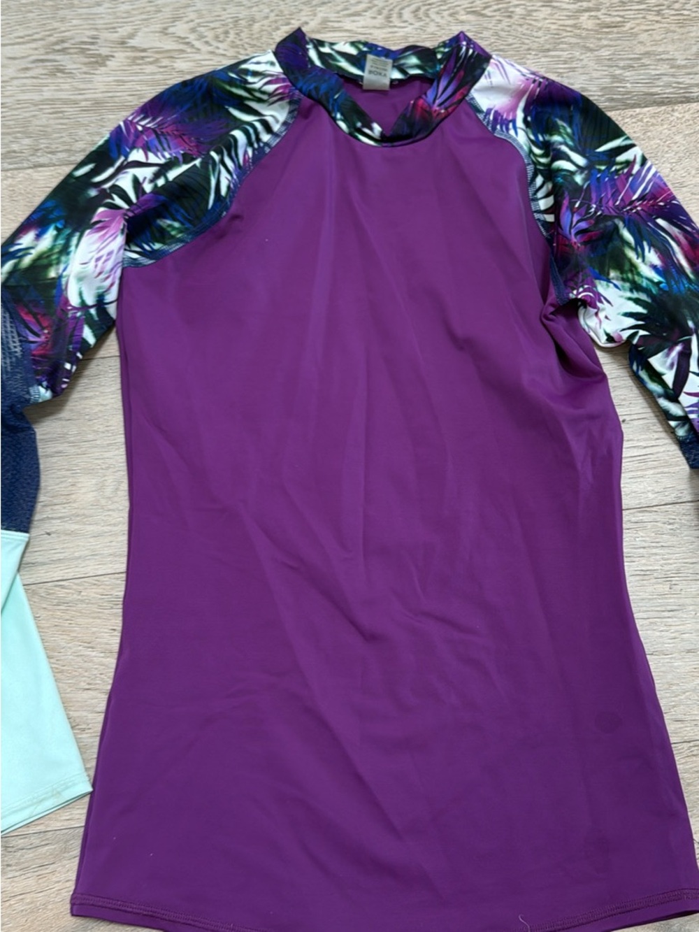 Roxy Purple Long-Sleeve Rash Guard with Tropical Print. Small